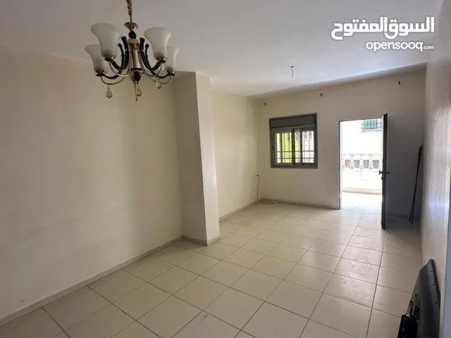 شقه للبيع دفعه 25 الف دولار في بيتونيا مفرق 17 بسعر مغري