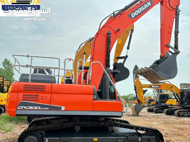 حفارة دوسان سنة 2010 ساعة 8800