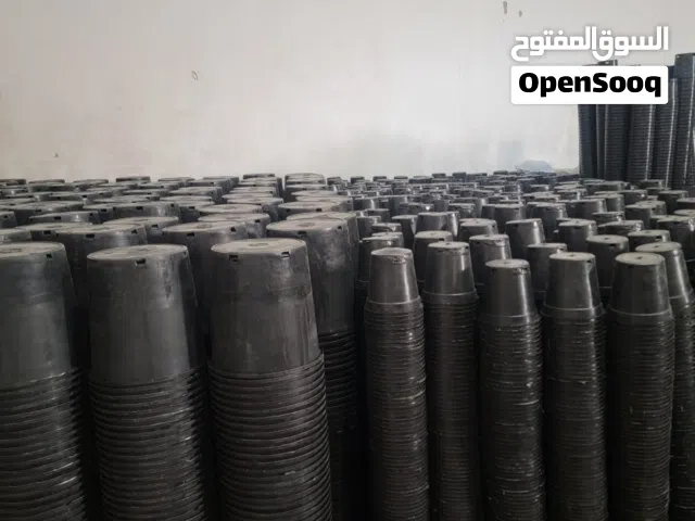 مراكن مشاتل زراعية مركن 16 و 25 و40 و20 و 30 و28 وسطل تمر 1 كيلو و سطل تمر 3 كيلو وسطل تمر 7 كيلو