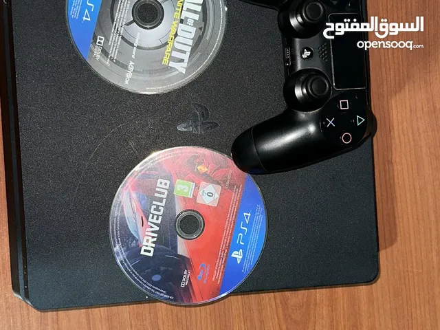 PlayStation 4 مع 30 لعبة