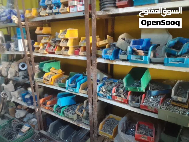 محل قطع غيار للبيع