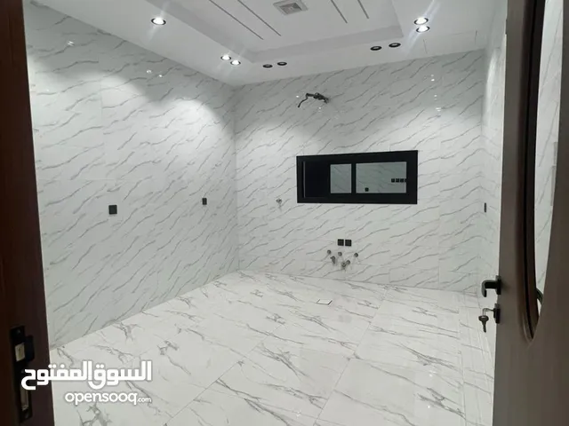 320 m2 Studio Apartments for Rent in Al Madinah Ad Difa