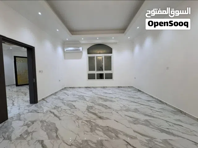 للإيجار شقه مدخل خاص اول ساكن غرفه وصاله بمدينه الرياض جنوب الشامخه قريبه من الاشاره