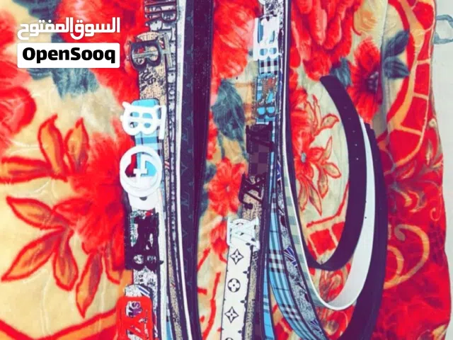 للبيع احزمه جديده جميع الالوان والأنواع ويوجد اربطه ريفليكت