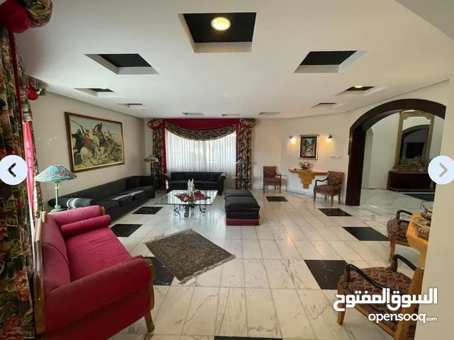 1000 m2 4 Bedrooms Villa for Sale in Amman Abdoun