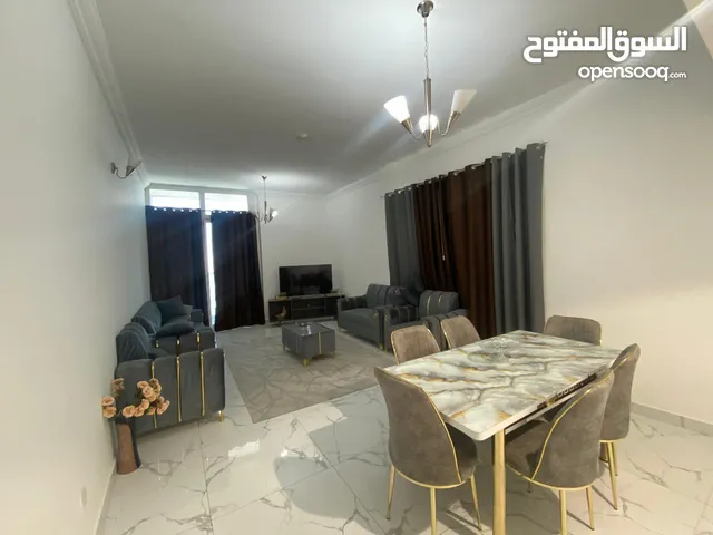 غرفتين وصالة مفروش فرش فخم شامل كل شي