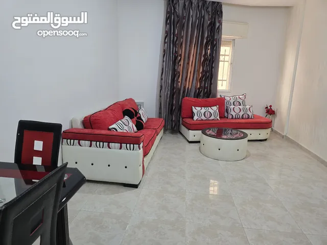 شقه للبيع بداعي السفر وبسعر مغري قابل للتفاوض