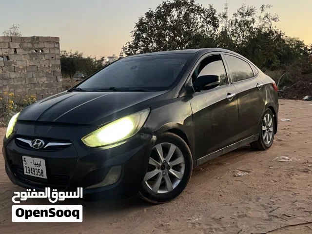 2012 Hyundai Accent SE