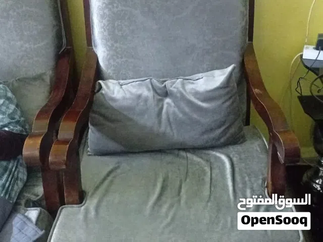 طقم استعمال حجه كبيرة لا يوجد لا كسر والا خدش بحالة جيدة جدًا