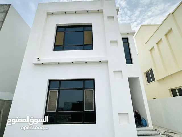 280 m2 4 Bedrooms Villa for Sale in Muscat Al Maabilah