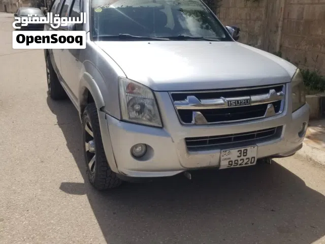 2009 ايسوزو D-ماكس LS