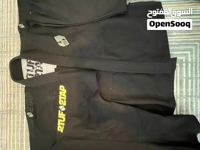 بدلة جيجوتسو بحالة جيدة جيدا