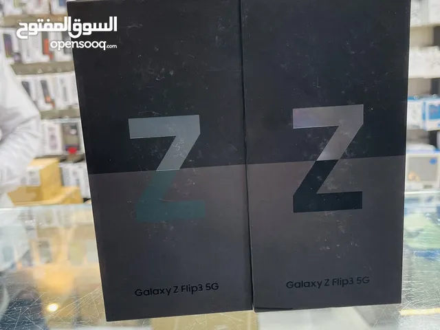 Samsung Galaxy Z Flip3 5G 256 GB in Farwaniya