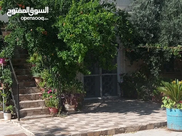 300 m2 5 Bedrooms Townhouse for Sale in Irbid Al Hay Al Janooby