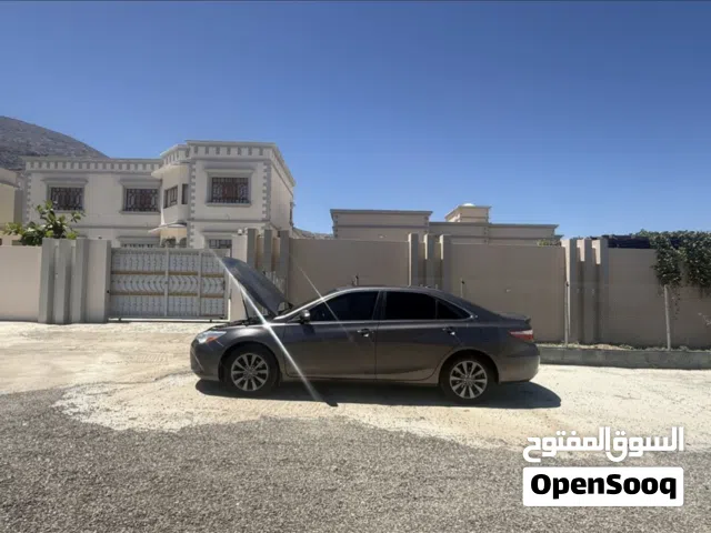 2015 تويوتا كامري XSE