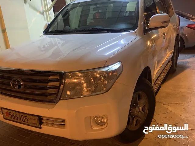 للبيع تويوتا لاند كروزر موديل 2015