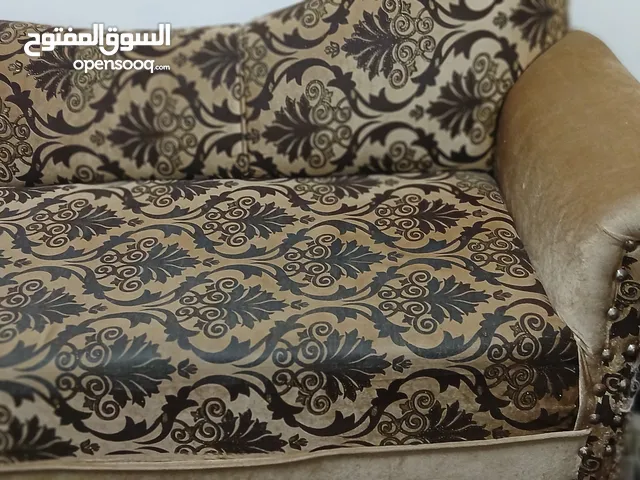 طقم كنب السعر 50دينار للبييييييع