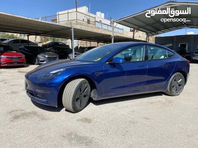 Tesla model 3 موديل 2023 بحال الوكالة ممشى 10 الاف فقط حادث بسيط جدآ بأمريكا مرفق الصور