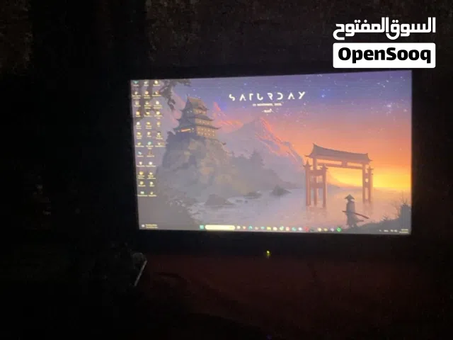 شاشه بيسي نظيفه جدا جدا اقرأ الوصف مهم