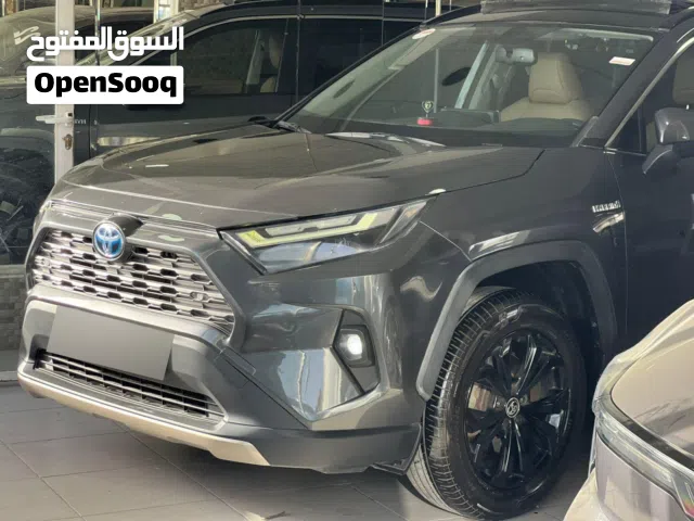 2022 تويوتا راف فور XLE