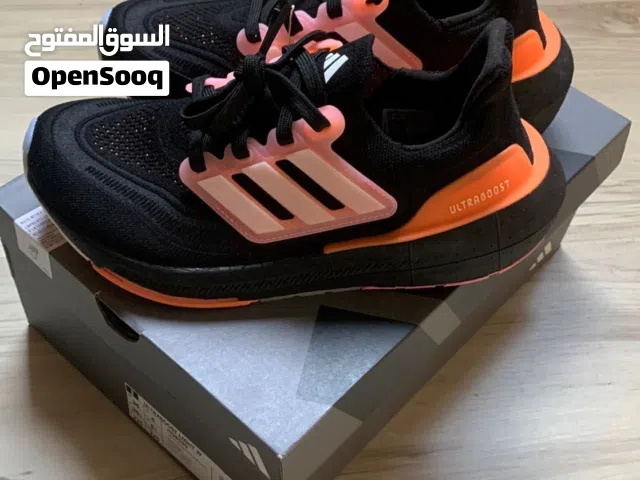 ULTRABOOST LIGHT SHOES