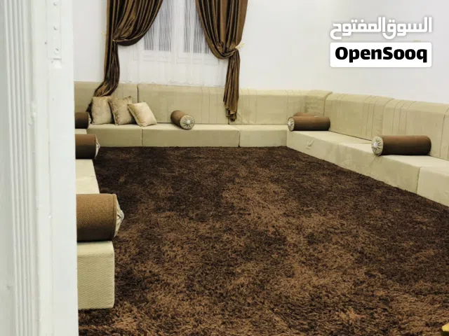 بساط شاقي رزين فقط للبيع