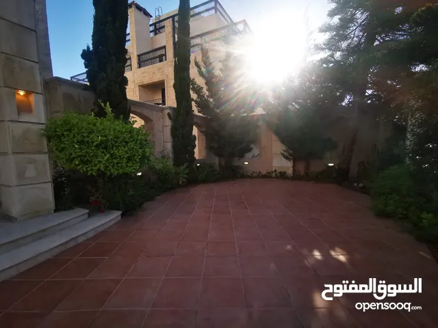 شقة للإيجار في#عبدون  .. مفروشة ارضيه مع حديقة / مساحة  و جلسات فااخرة / 3 نوم