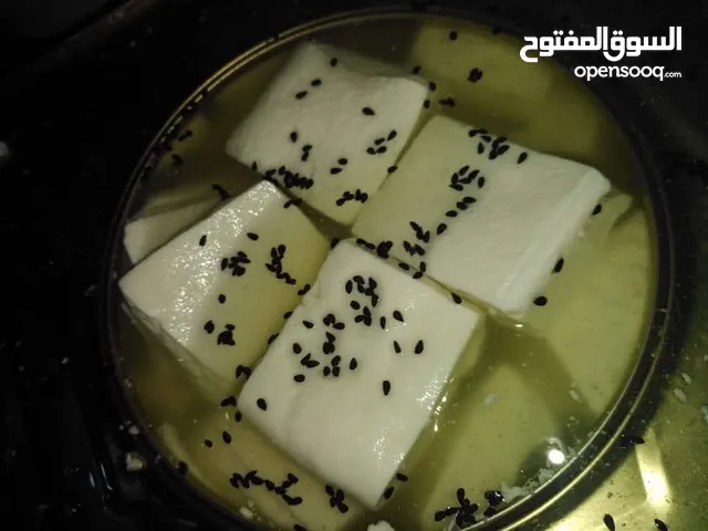 جبنة غنم مغلية بالمستكه والمحلب والقزحه