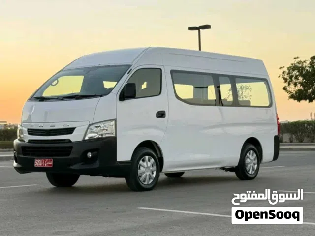 Mitsubishi fusu 2016 hi-roof