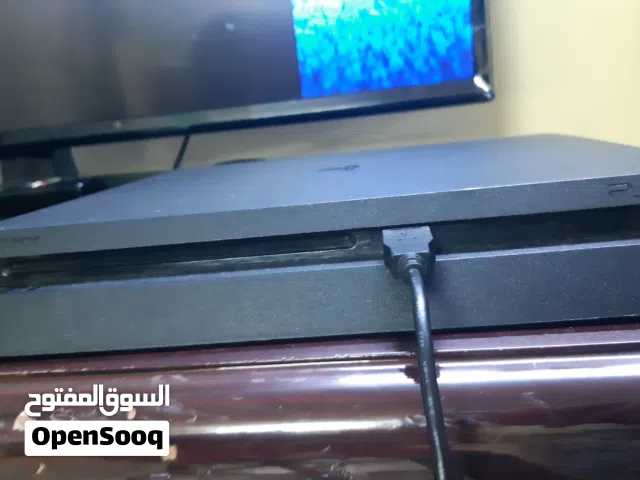 جهاز بلي 4 ps4 اخو الجديد نضافه فول مع اقراص 3
