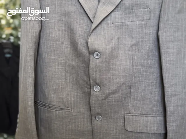 بدل شبابية رجالية شبه جديد للبيع