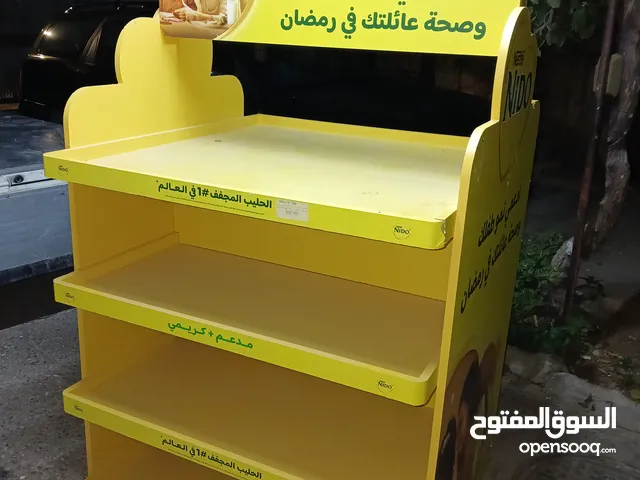 ديكور مستعمل استاندات كاونترات فترينات طاولات خزائن مستعمل بحاله جيده جدا للبيع بأسعار محروقه