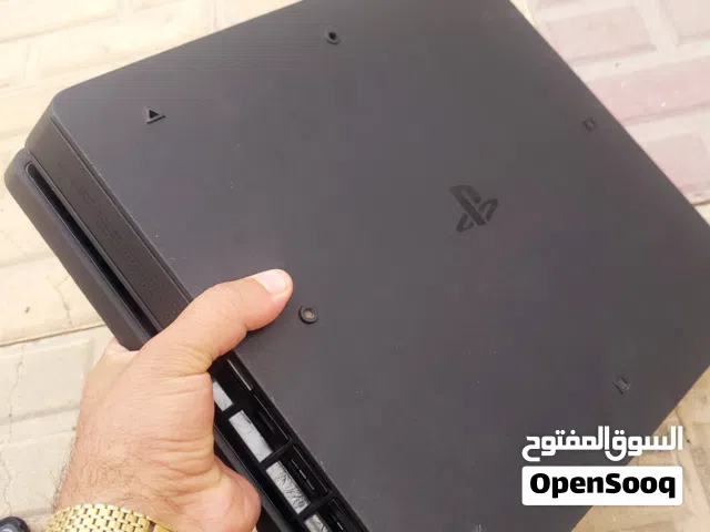 Ps4 مع يدين و3سيديهات ب130الف