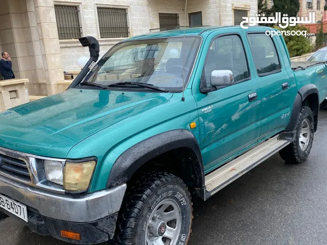 Used Toyota Hilux in Amman