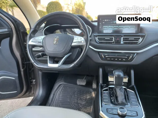 2021 Bestune T33