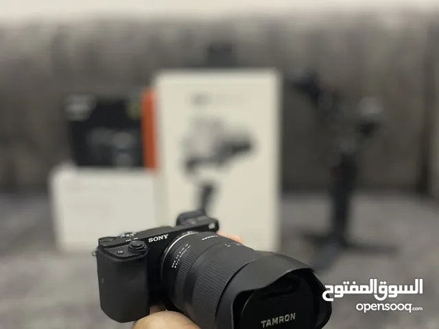 كاميرا Sony a6400 مع عدسة tamron 17-70  f2.8 و قيمبل dji rs3 mini مستعملة شبه جديدة