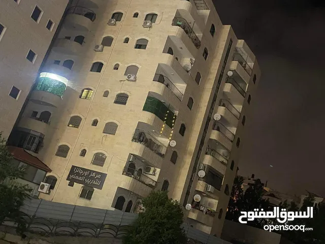250 m2 More than 6 bedrooms Apartments for Sale in Hebron Eayin sara St.