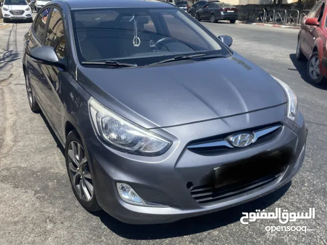 اكسنت 2016 للبيع