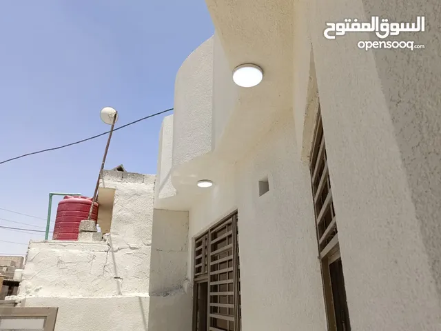 150 m2 2 Bedrooms Villa for Sale in Basra Al-Jazzera