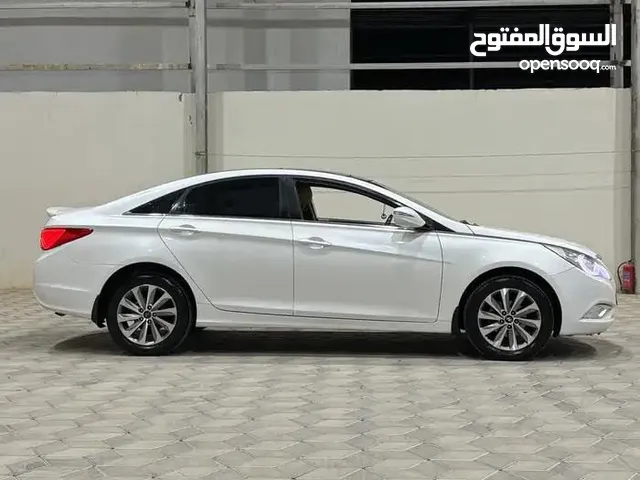 Hyundai Sonata 2015 in Al Madinah