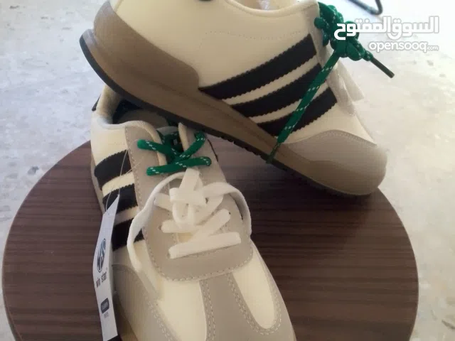 للبيع مقاس 37