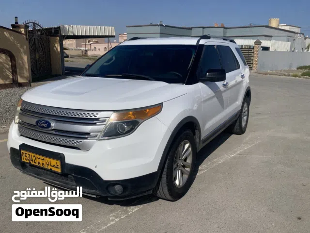 فورد اكسبلورر 2013 خليجي نظيف جداً وكالة عمان  يحق للشاري الفحص اي مكان قبل الشراء