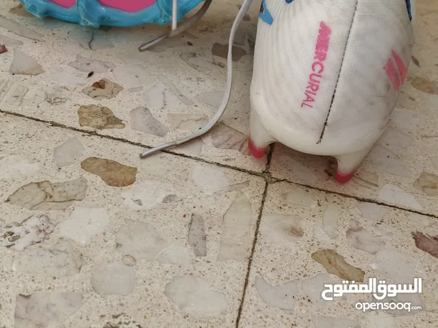 بوت اصلي ولا شخط اصلي