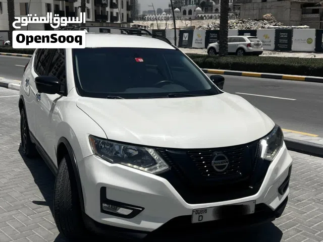 2018 نيسان روج SV