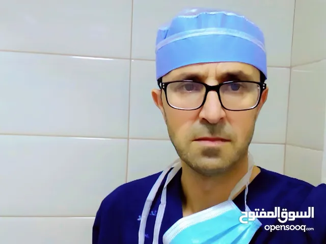 ممرض منزلي لرعاية كبار السن وتقديم الرعايه الصحيه والطبيه لهم في البيت والمستشفيات والمبيت لديهم