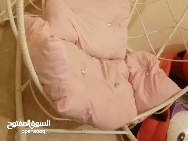 مرجيحه عش البلبل هزاز متينه وتتحمل أوزان وفرشها ممتاز