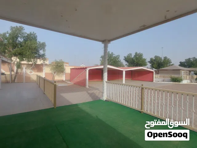 استراحه في موقع مميز علي طريق العين ابوظبي