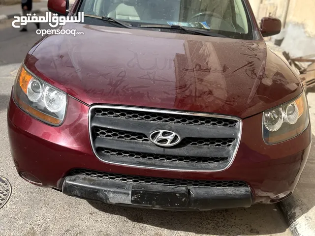 Hyundai Santa Fe Standard in Sirte