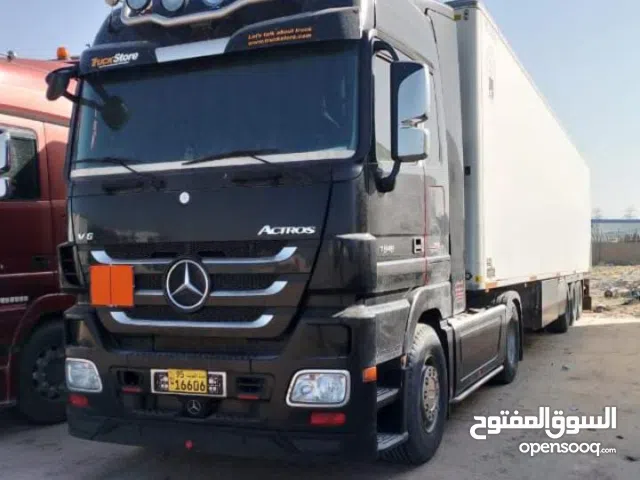 مرسيدس اكتروس للبيع براد كامل