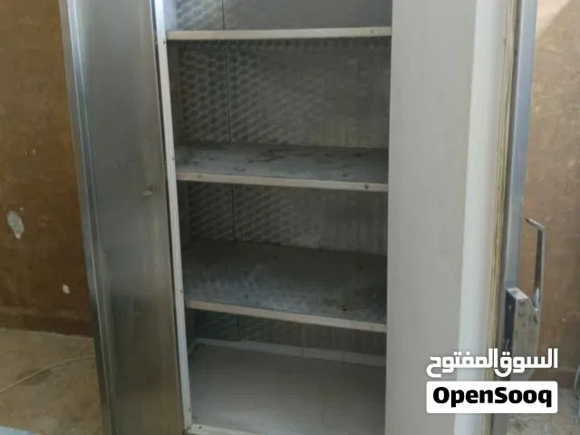 فريزر ستاند ستانلس ستيل بعلبكي للملاحم و المطاعم بحالة ممتازة ارتفاع 220×العرض120×العمق70 )